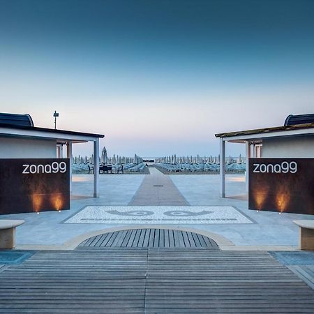 Mediterraneo Hotel&Suites Cattolica Exterior foto